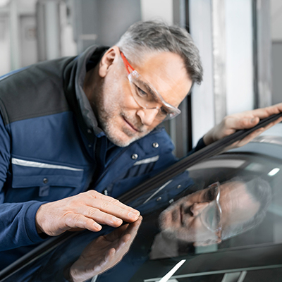 Autoglas Service bei Premio Reifen+Autoservice